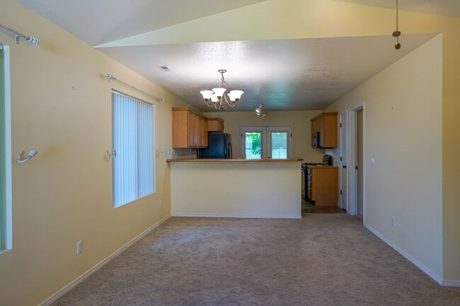7854 Cardiff Ct in Coeur d'Alene, ID - Building Photo - Building Photo