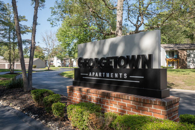 Georgetown Apartments in South Bend, IN - Foto de edificio - Building Photo