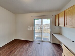 6093 W Graceland Way in West Jordan, UT - Building Photo - Building Photo