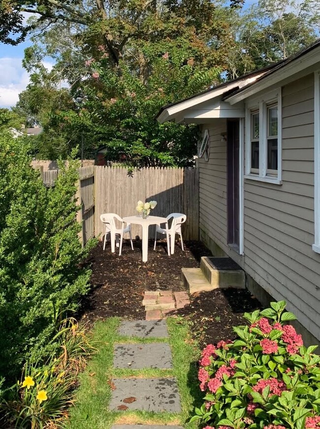 79 Foster Ave, Unit 1