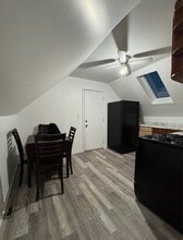 3045 S Keeler Ave, Unit 3 in Chicago, IL - Building Photo - Building Photo