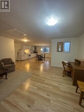 652 Scollard St in North Bay, ON - Building Photo - Building Photo