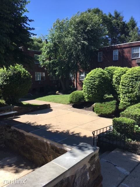 557 Church Ln-Unit -Apt C15 in Philadelphia, PA - Foto de edificio