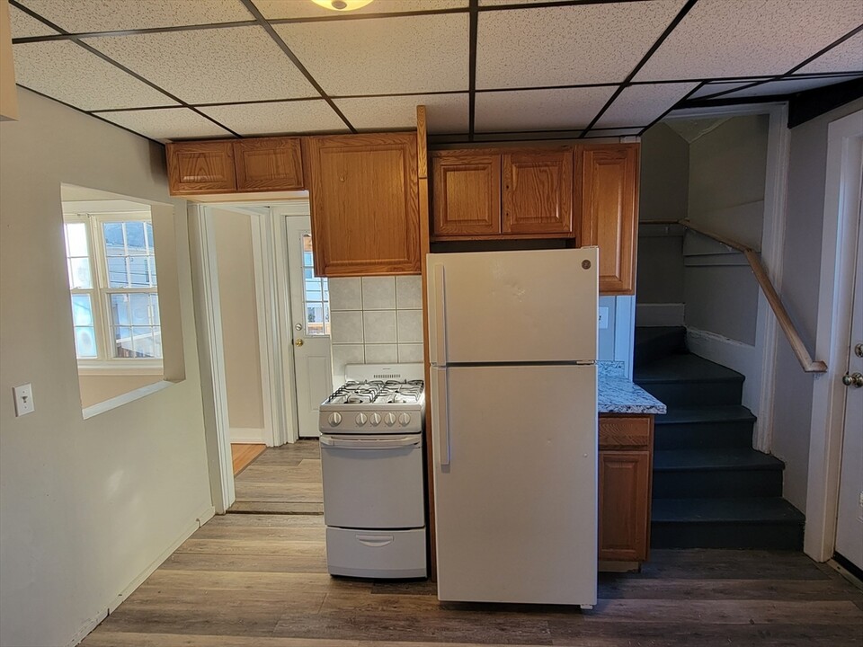 10 Roberts St, Unit 10 in Quincy, MA - Building Photo