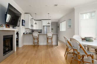 8 Hamilton Rd, Unit #8 in Somerville, MA - Foto de edificio - Building Photo