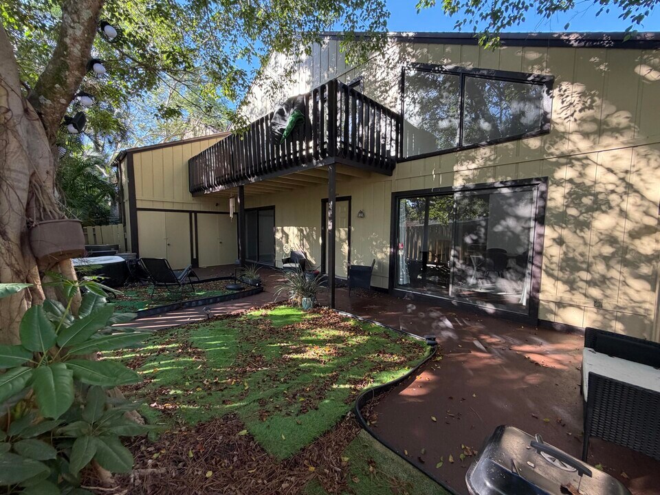 1584 39th Ave in Vero Beach, FL - Building Photo