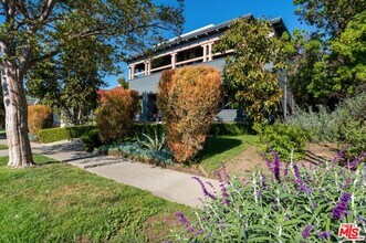 2938 1/2 S La Salle Ave in Los Angeles, CA - Foto de edificio - Building Photo