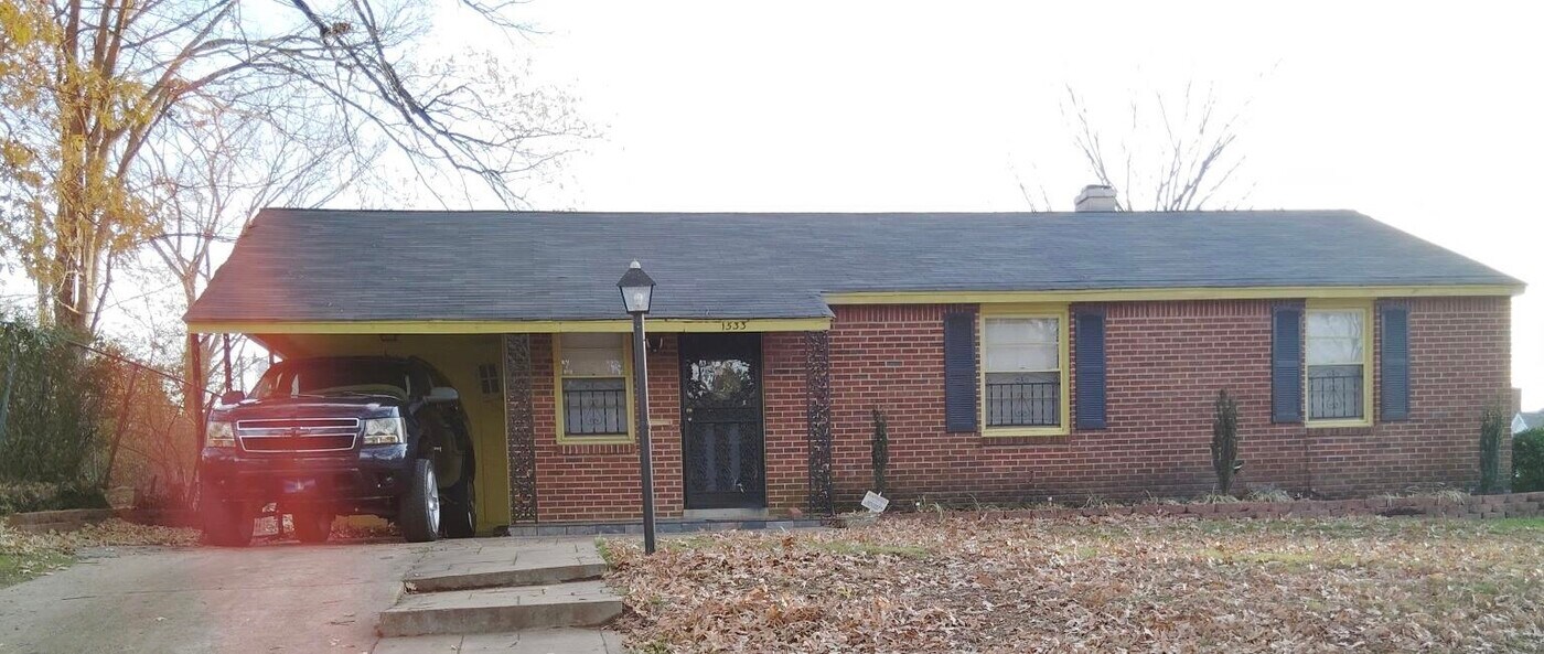 1533 S Pkwy E in Memphis, TN - Building Photo