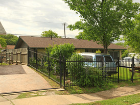 62 Duplexes Apartments