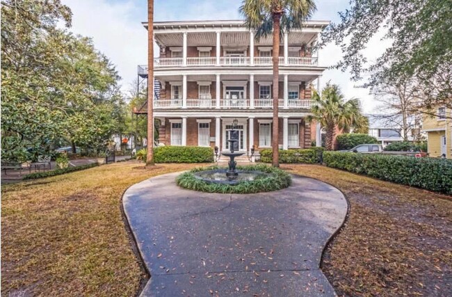 property at 12 Bee St