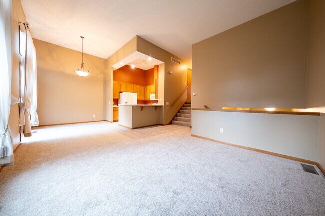 6452 157th St W in Apple Valley, MN - Building Photo - Building Photo