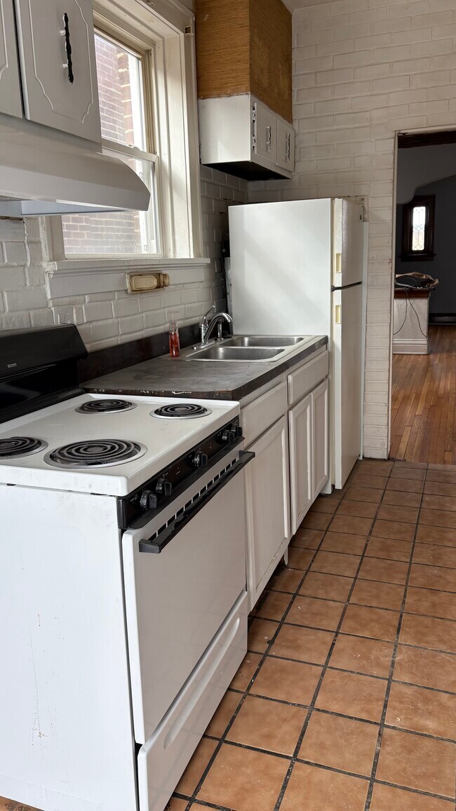 4554 Morganford Rd, Unit 2FL in St. Louis, MO - Building Photo - Building Photo