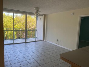 3675 Seaside Dr in Key West, FL - Building Photo - Building Photo