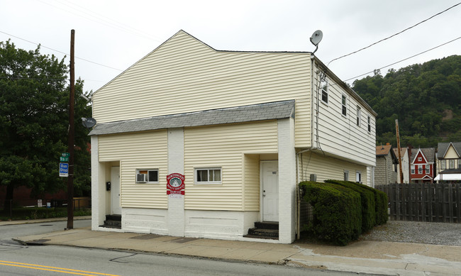 1900-1902 Main St