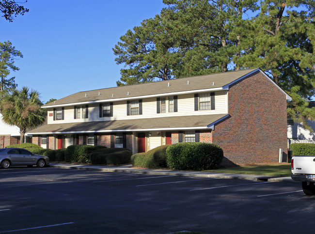 Parsonage Point Apartments