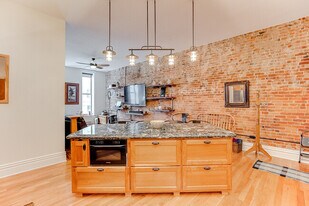 405 W 3rd St, Unit A in Red Wing, MN - Building Photo