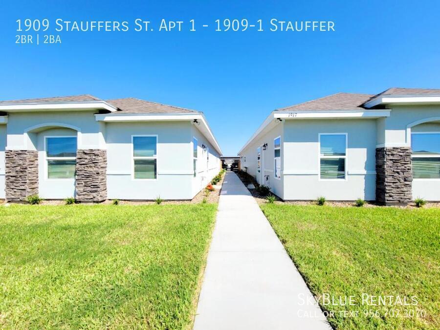 1909 Stauffers St in Weslaco, TX - Building Photo