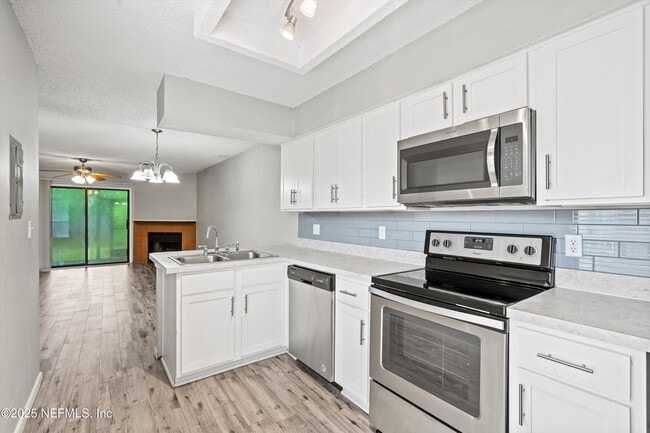 4846 Kingsmeadow Ln in Jacksonville, FL - Building Photo - Building Photo
