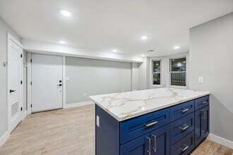 806 13th St, Unit 2 in Union City, NJ - Building Photo - Building Photo