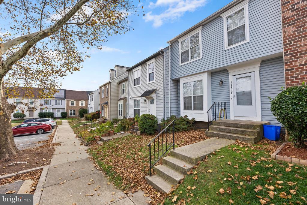 11428 Brundidge Terrace in Germantown, MD - Building Photo