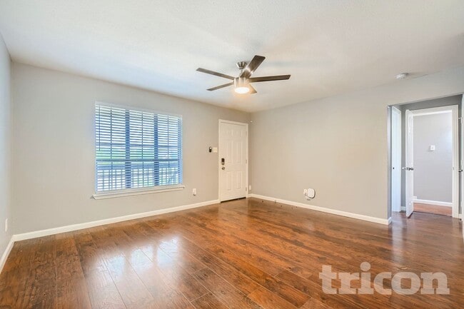 306 Lakey Rd in Seagoville, TX - Building Photo - Building Photo