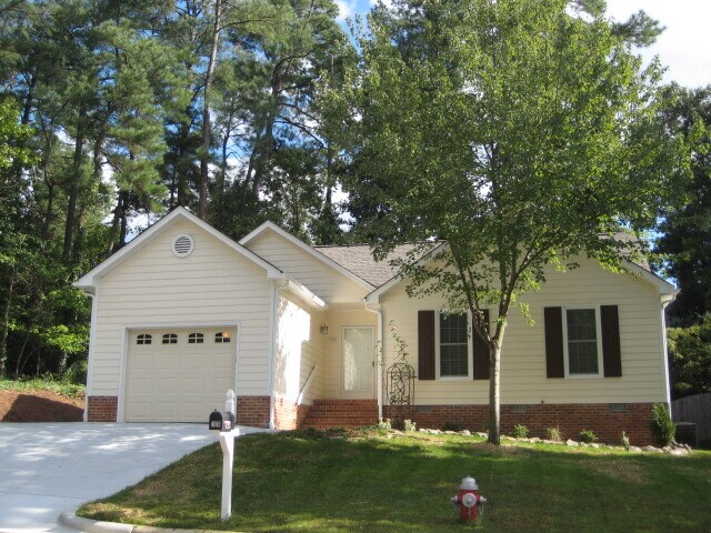 106 London Plain Ct in Cary, NC - Building Photo