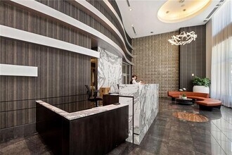 1080 Peachtree St NE in Atlanta, GA - Building Photo - Building Photo