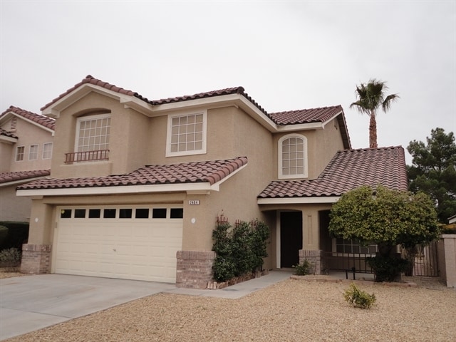 2404 Rue De Versailles