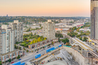 Tandem 1 in Burnaby, BC - Building Photo - Building Photo