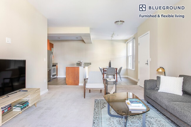 10870 N Stelling Rd in Cupertino, CA - Building Photo - Building Photo