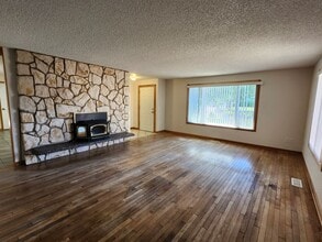 5007 W Irving St in Pasco, WA - Building Photo - Building Photo