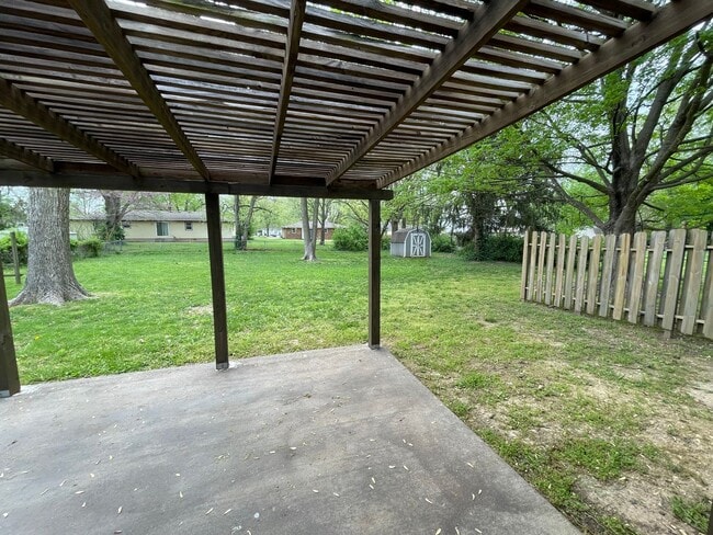 208 Park St in Nixa, MO - Building Photo - Building Photo