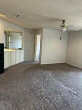 2102 87th St in Lubbock, TX - Building Photo - Building Photo