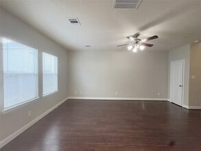 3715 W Ashford Villa Ln in Houston, TX - Building Photo - Building Photo