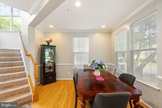 14348 Sharpshinned Dr in Gainesville, VA - Building Photo - Building Photo