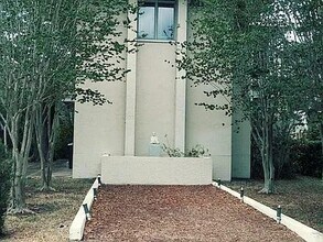 2517 S Parkview St in Tampa, FL - Building Photo - Building Photo