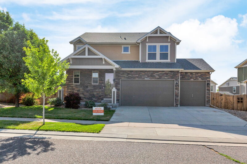 10559 Worchester Dr in Commerce City, CO - Building Photo
