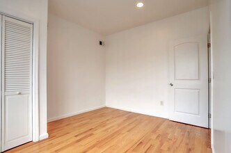 345 N 2nd St in East Newark, NJ - Building Photo - Building Photo