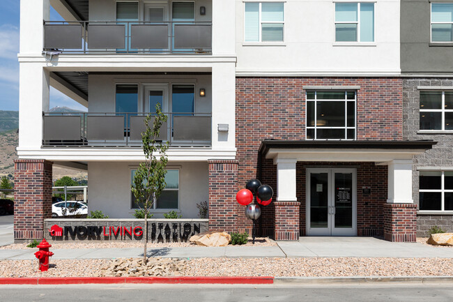 ICO Station Parkway in Farmington, UT - Building Photo - Building Photo