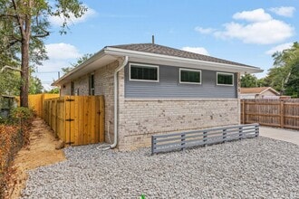 305 Willingham Dr in Niceville, FL - Building Photo - Building Photo