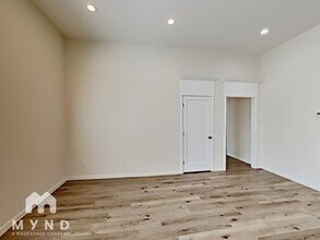 316 E St James St in San Jose, CA - Building Photo - Building Photo