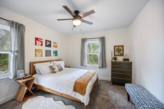 6423 Kennedy Ave in Cincinnati, OH - Building Photo - Building Photo