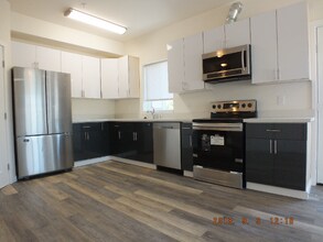 12544 15th Ave NE in Seattle, WA - Building Photo - Building Photo