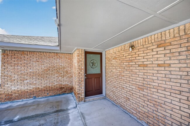 property at 7950 Longridge Dr