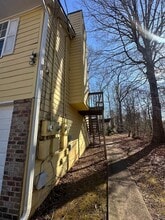 2036 Laboon Cir in Atlanta, GA - Building Photo - Building Photo