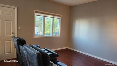 101 Wayne St in Jericho, NY - Building Photo - Building Photo