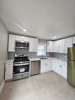 2733 Indian Boundary Rd in River Grove, IL - Building Photo