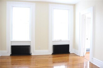 14 Pearl St-Unit -3 in New Haven, CT - Foto de edificio - Building Photo