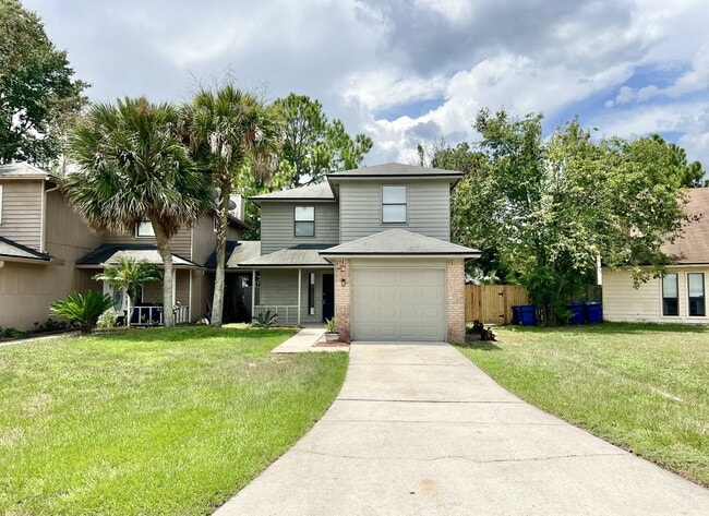 property at 11446 Skimmer Ct