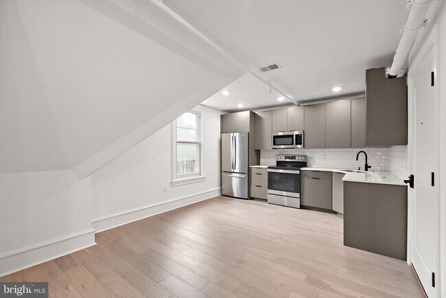 1308 Delaware Ave-Unit -6 in Wilmington, DE - Building Photo - Building Photo